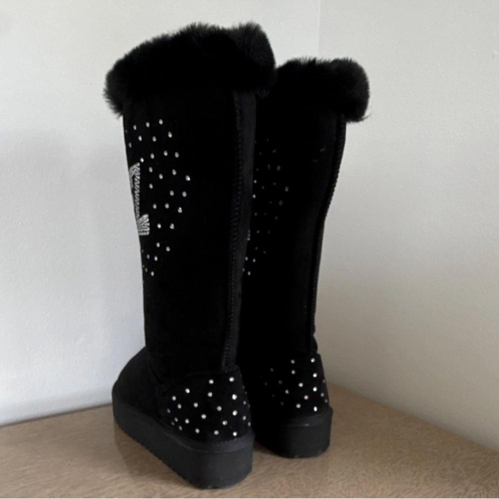 Dolls Kill x Bratz Black Faux Fur-Lined Women's Boots - Picture 3 of 5